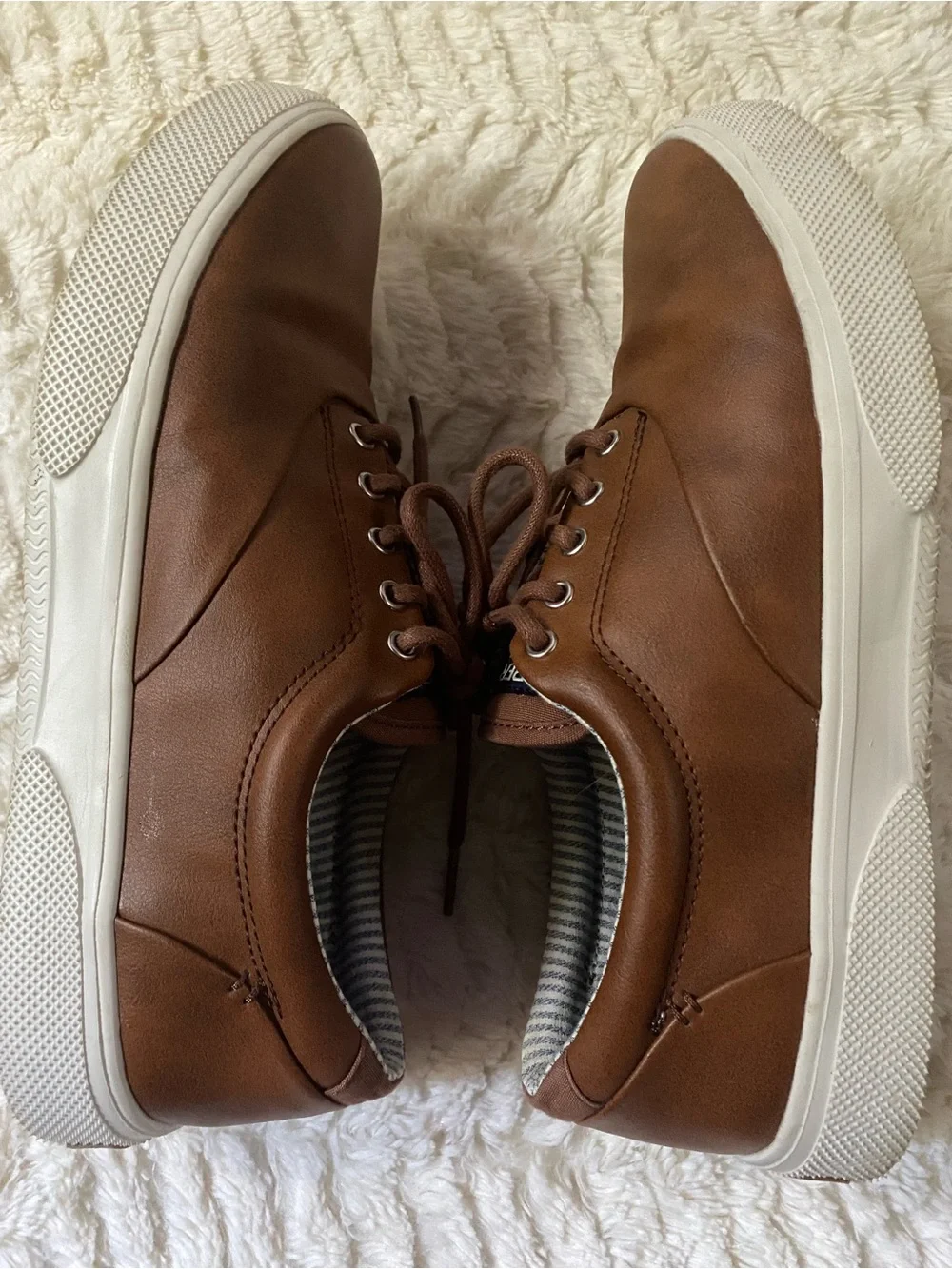 Sperry Men’s Brown Boat Shoes with Navy Insole